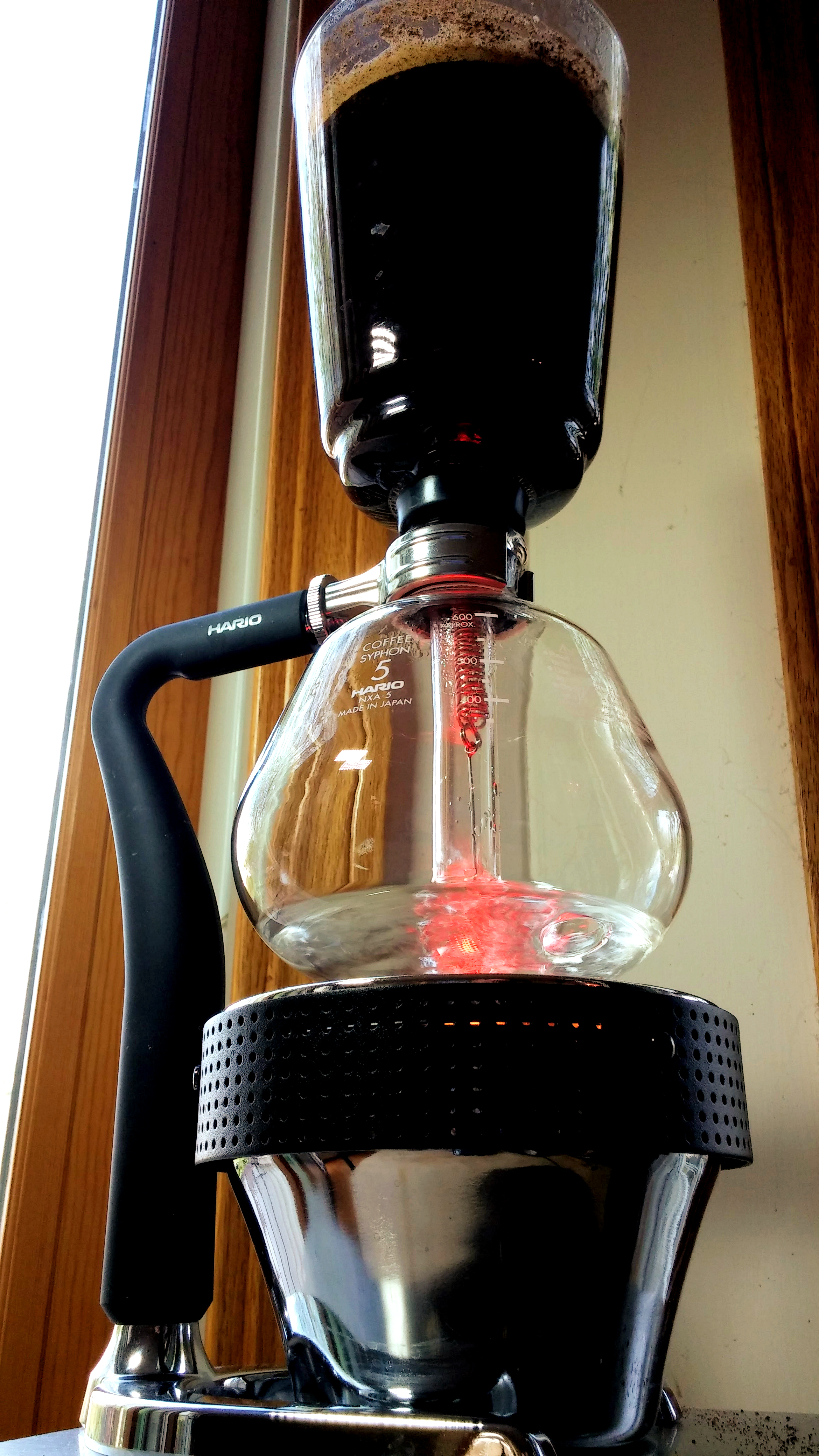 The 5 Best Siphon Coffee Makers (Vacuum Brewers) in 2022